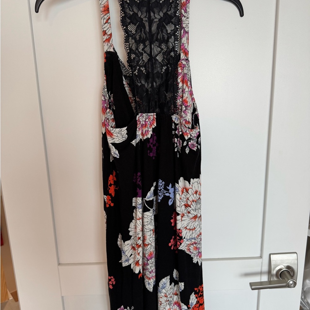 Soma Black Chemise Nightgown with Tropical Floral Pattern size medium NWOT